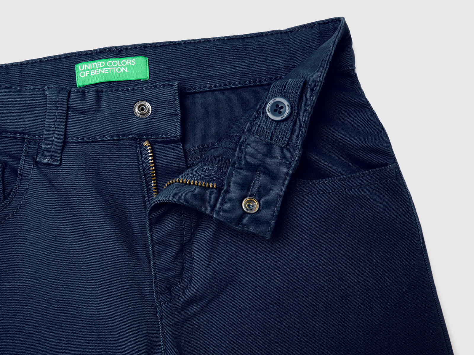 Pantaloni slim fit cinque tasche da bambino blu scuro 3 | Benetton Outlet