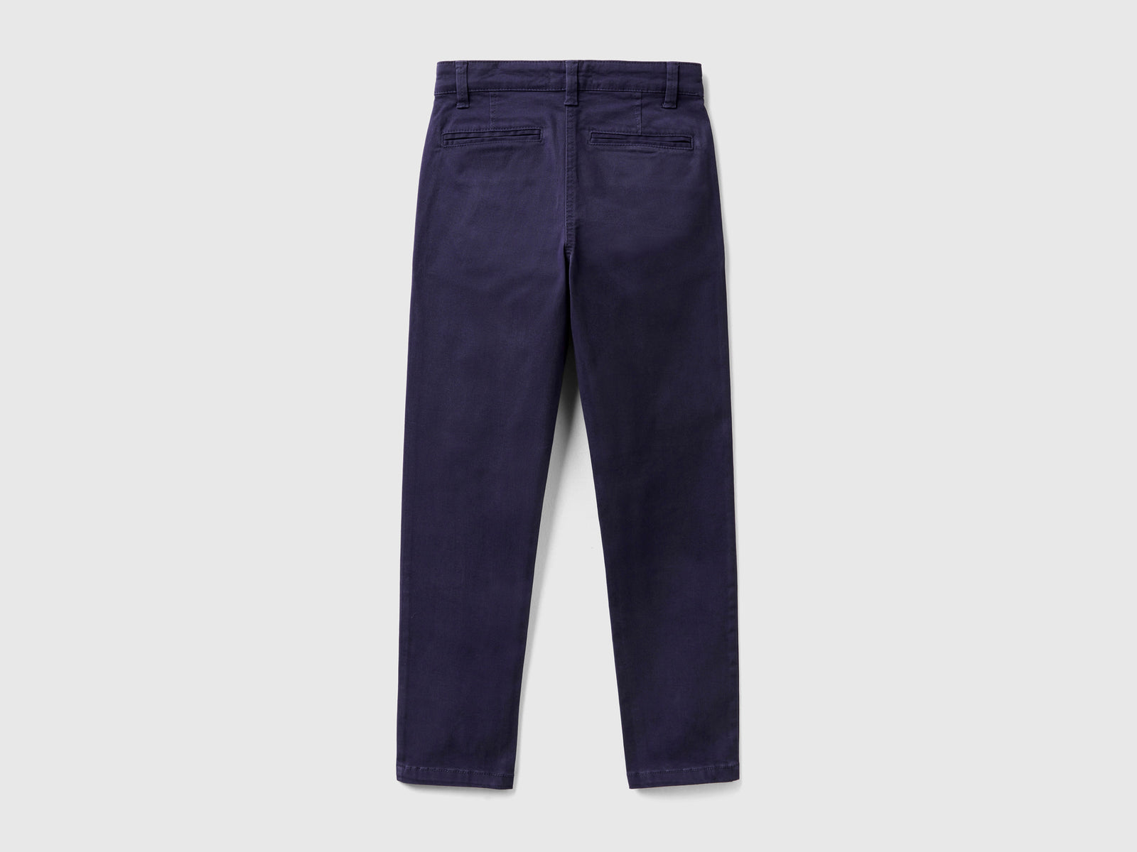 Chino slim fit in cotone stretch da bambino blu scuro 2 | Benetton Outlet