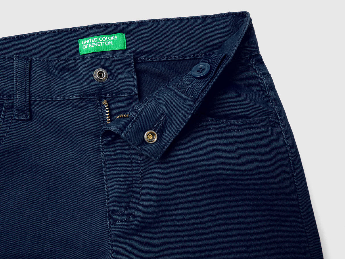 Pantaloni stretch cinque tasche