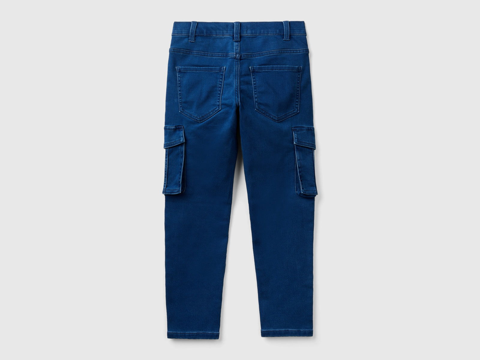 Jeans slim fit con tasconi da bambino blu 2 | Benetton Outlet