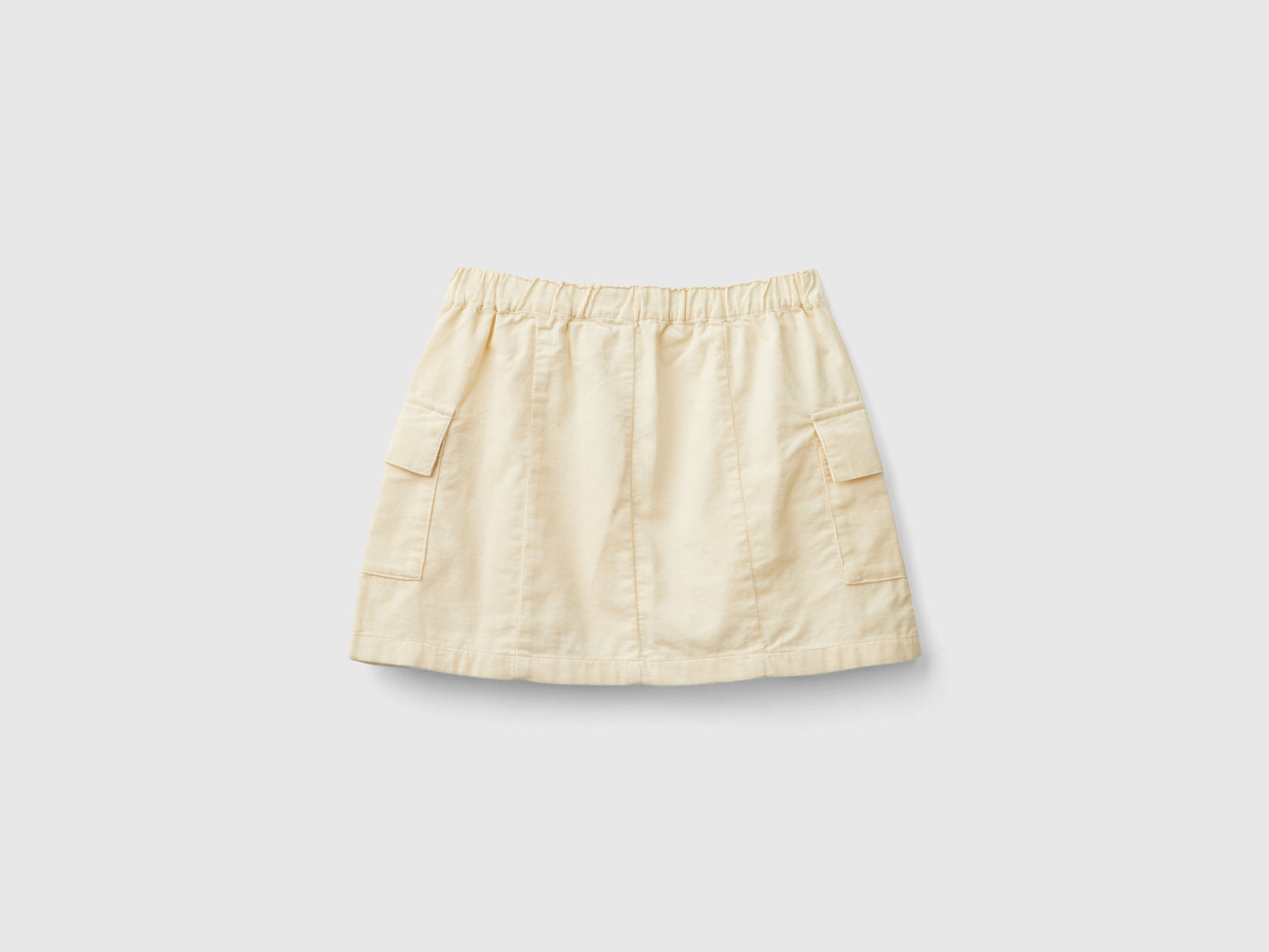 Minigonna in velluto con tasche da bambina bianco panna 2 | Benetton Outlet