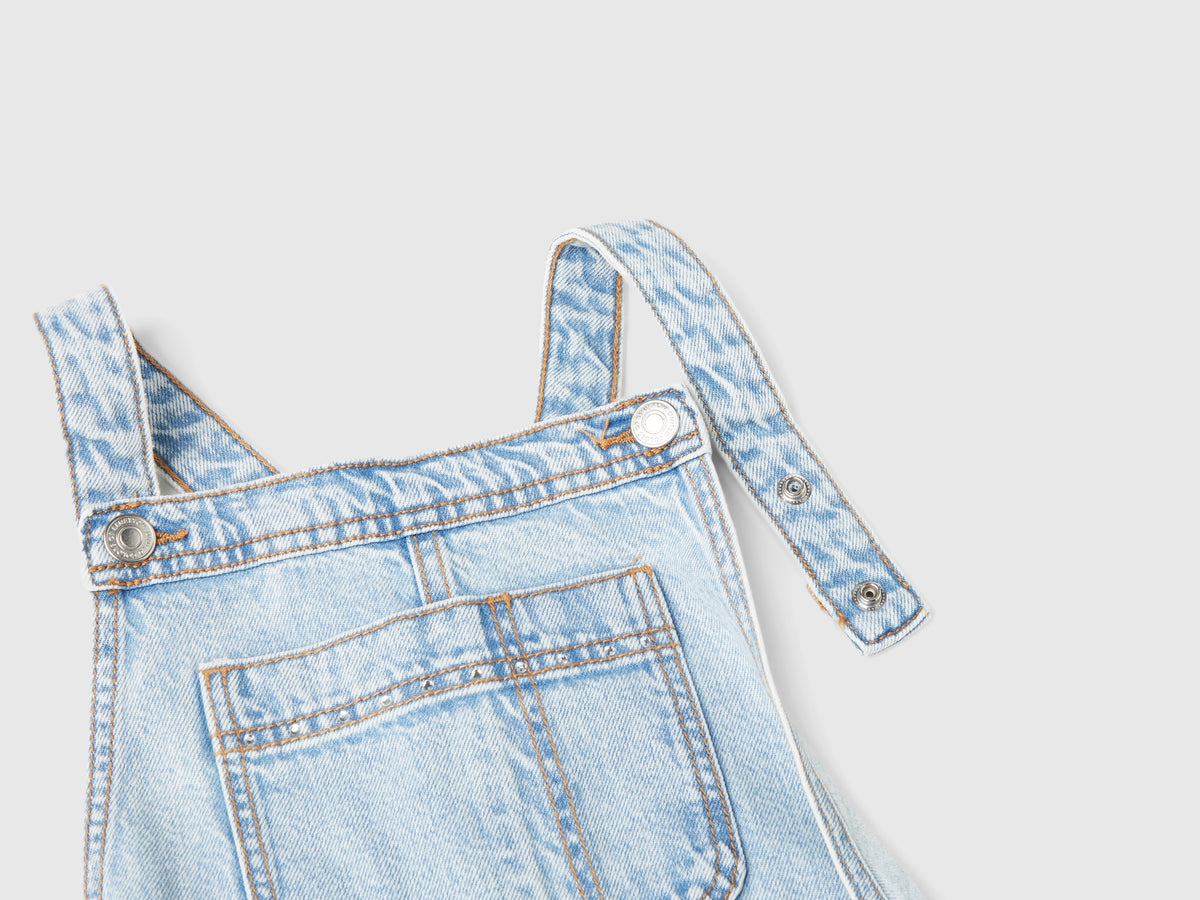 Salopette di jeans con strass
