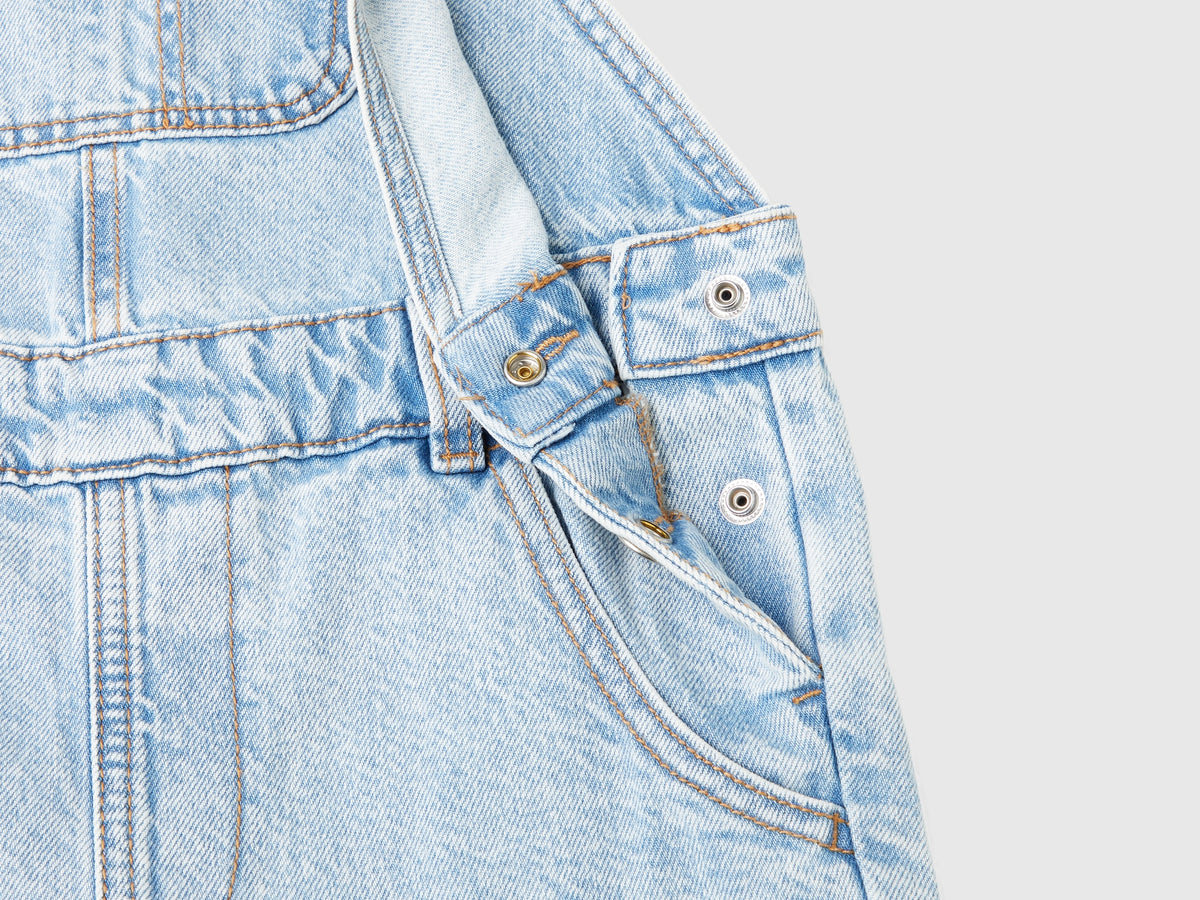 Salopette di jeans con strass
