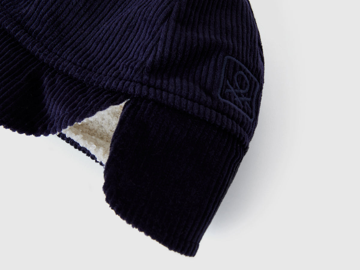 Cappello con paraorecchie
