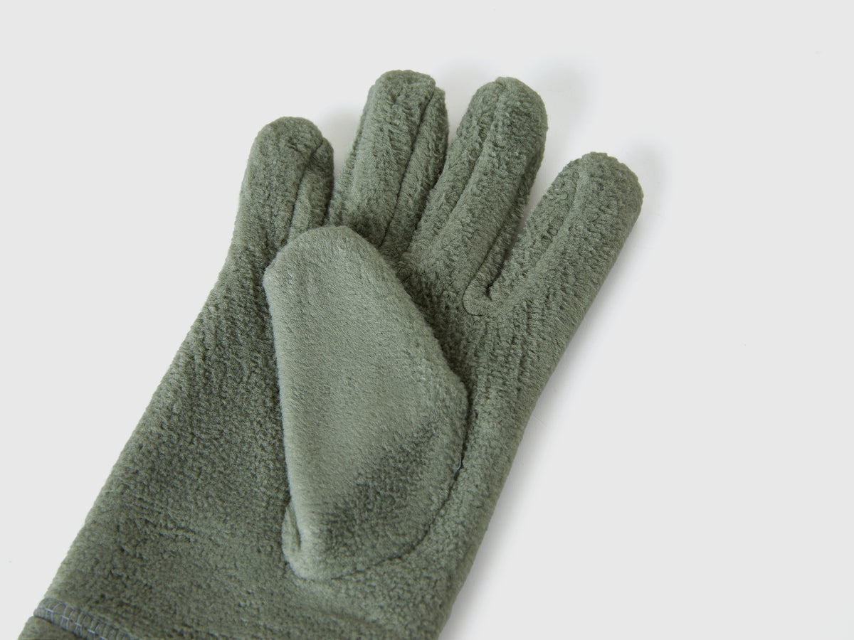 Fleece gloves