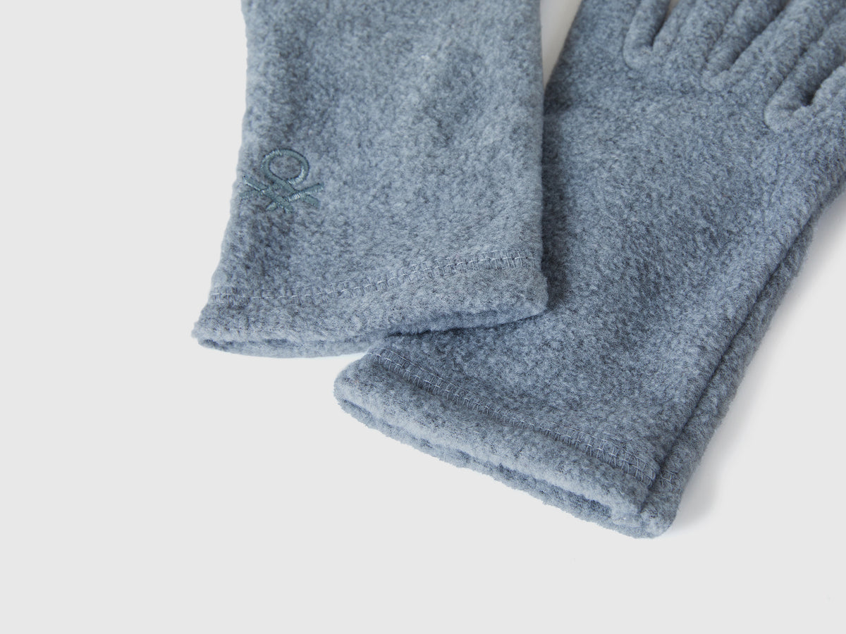 Fleece gloves
