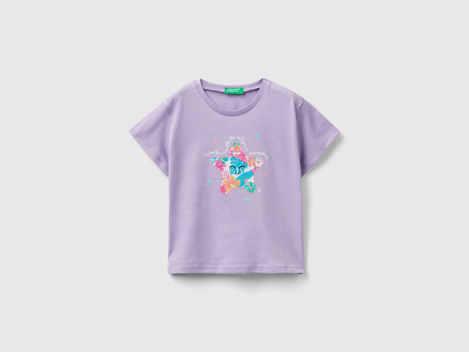 Maglietta con stampa glitter da bimba lilla | Benetton Outlet