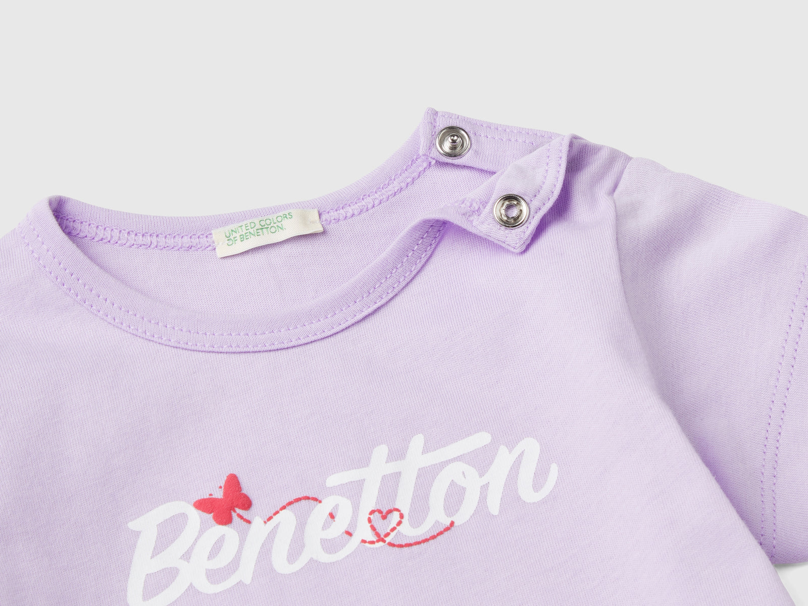T-shirt in cotone bio da neonato lilla 2 | Benetton Outlet