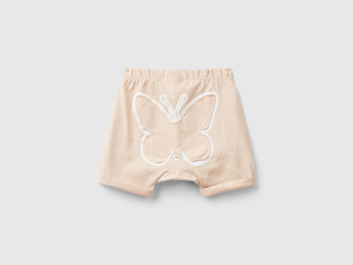 Shorts con patch sul retro