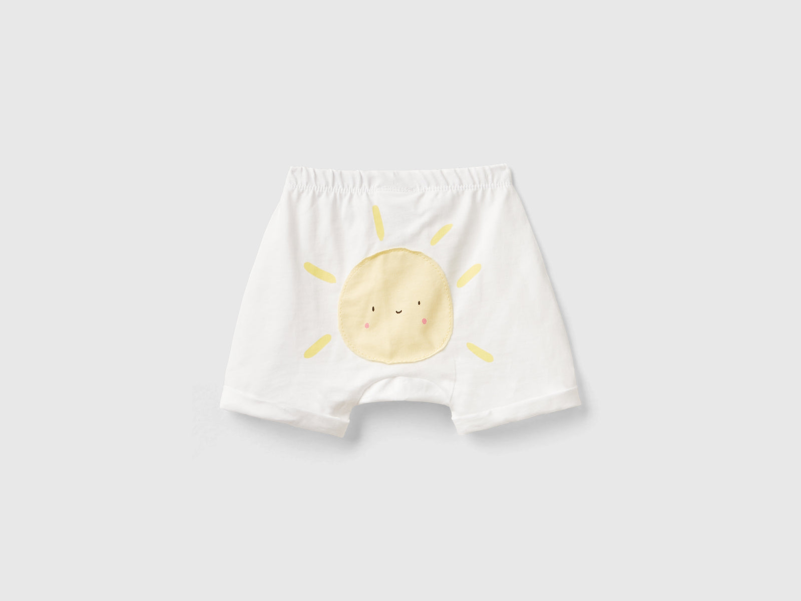 Shorts con patch sul retro da neonato bianco 2 | Benetton Outlet