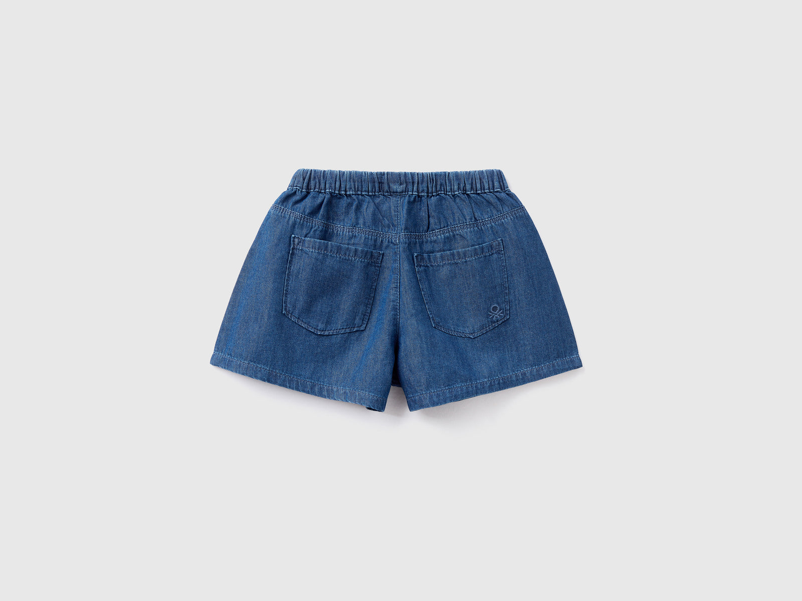 Shorts leggeri effetto jeans da bimba blu 2 | Benetton Outlet