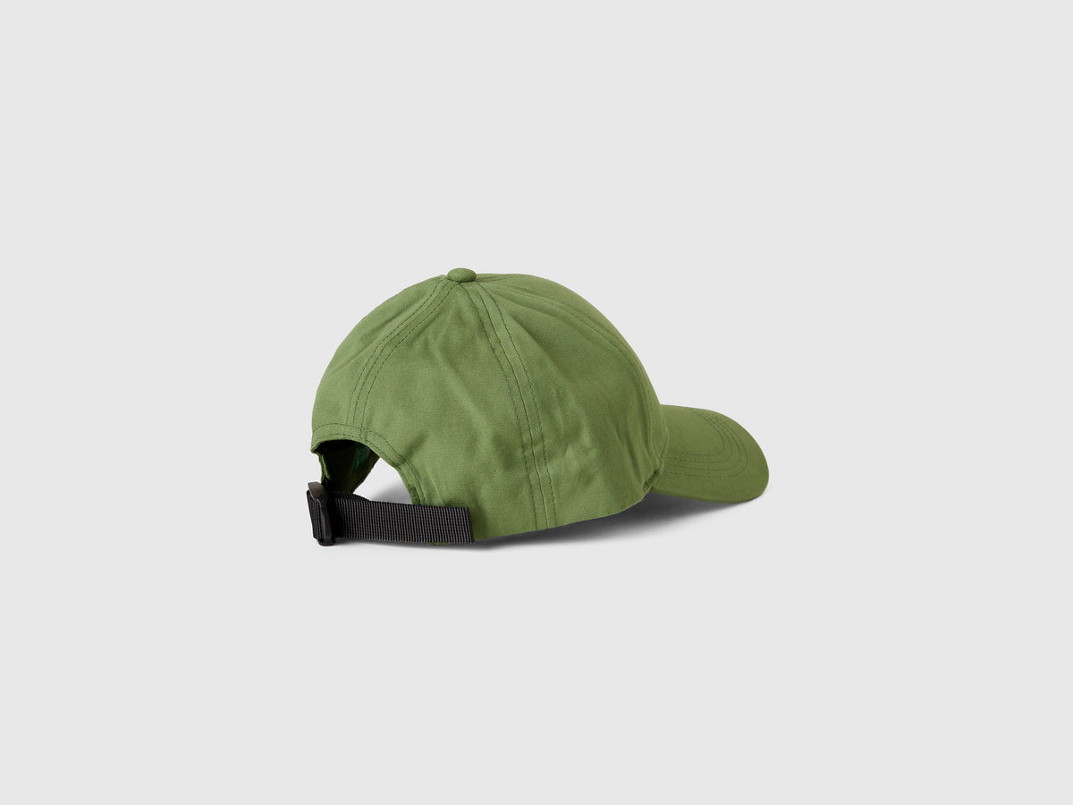 Cappellino con visiera