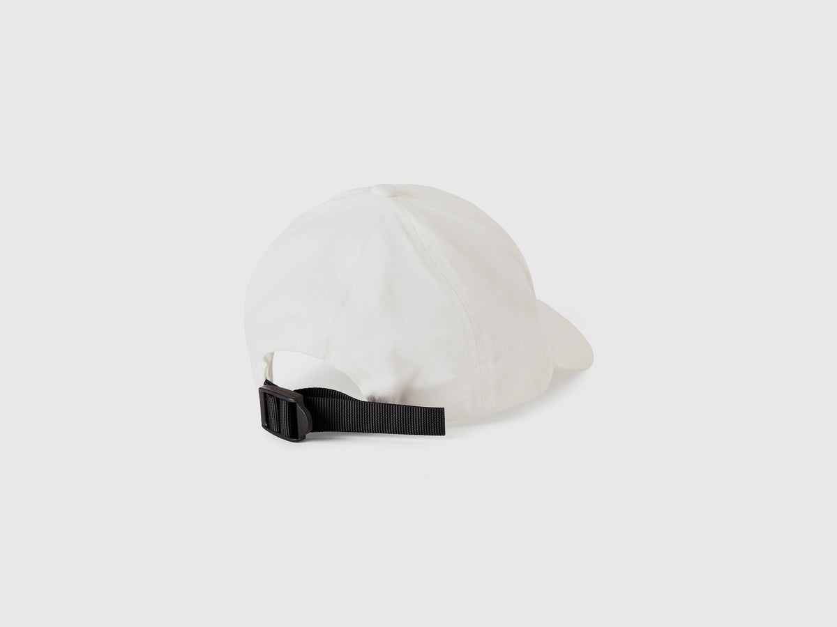 Cappellino con visiera