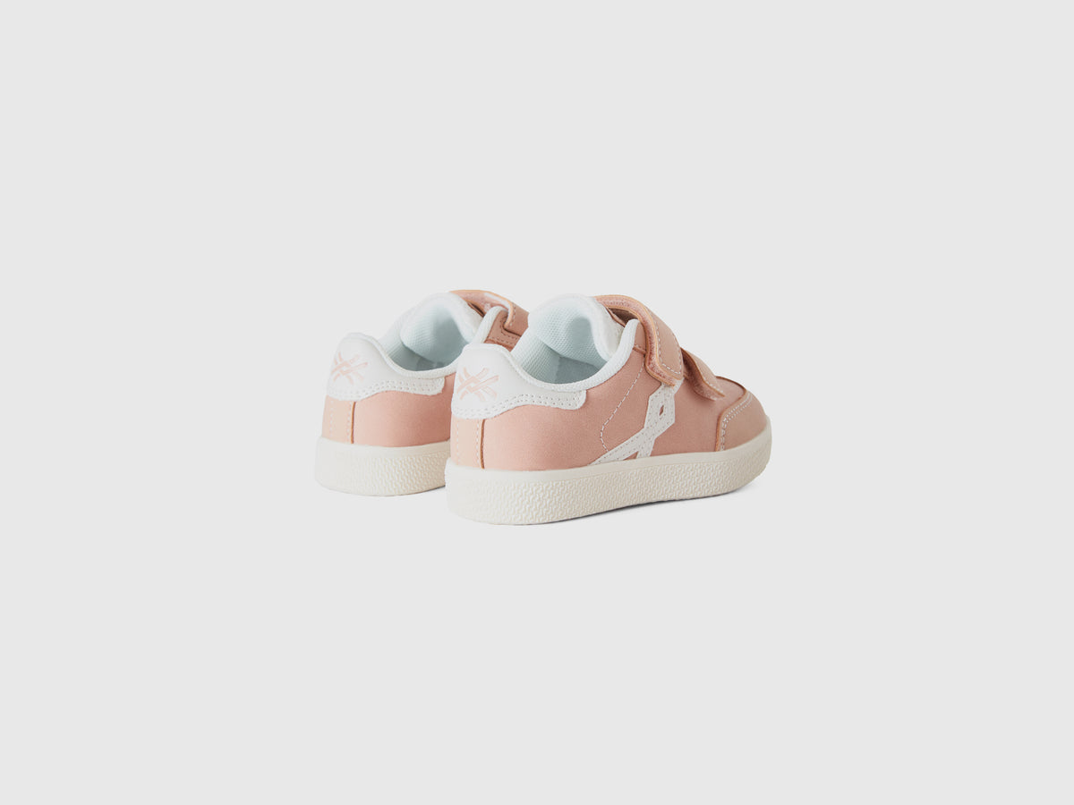 Sneakers in tessuto spalmato