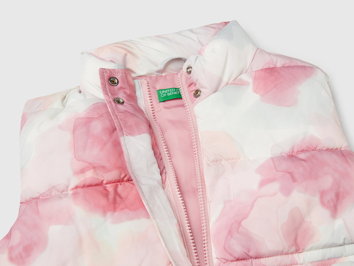 Gilet imbottito con stampa fantasia