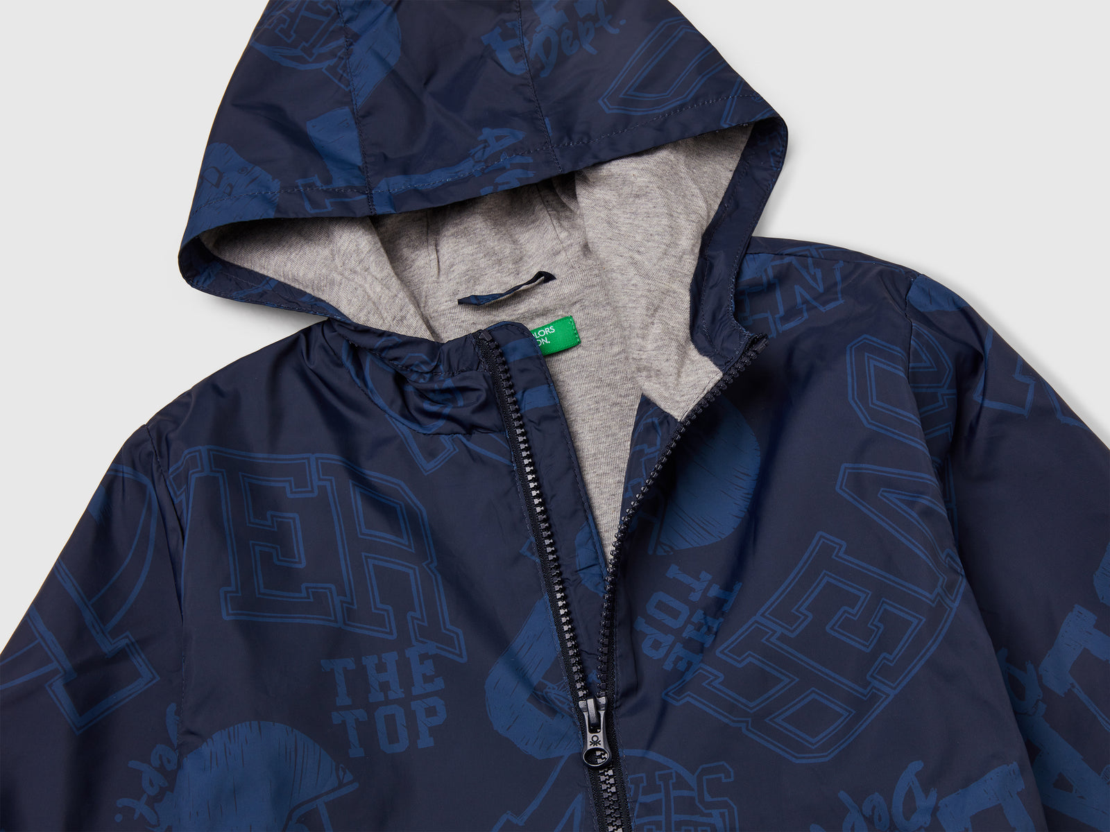 Giubbino leggero fantasia con cappuccio da bimbo blu 3 | Benetton Outlet
