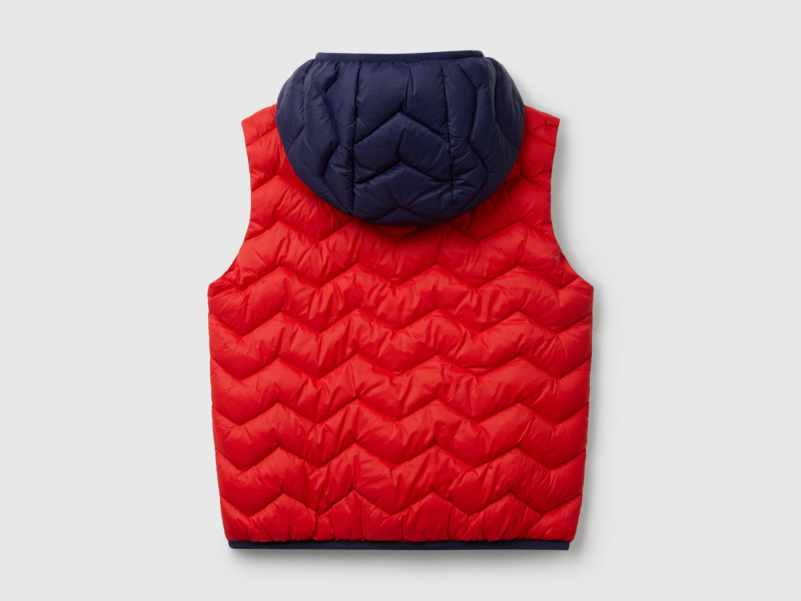 Gilet imbottito con cappuccio da bambino rosso 2 | Benetton Outlet