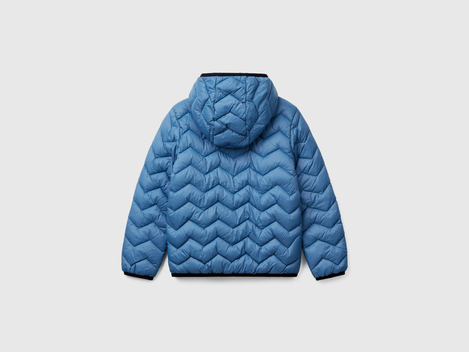 Giubbotto imbottito con cappuccio da bambino azzurro 2 | Benetton Outlet