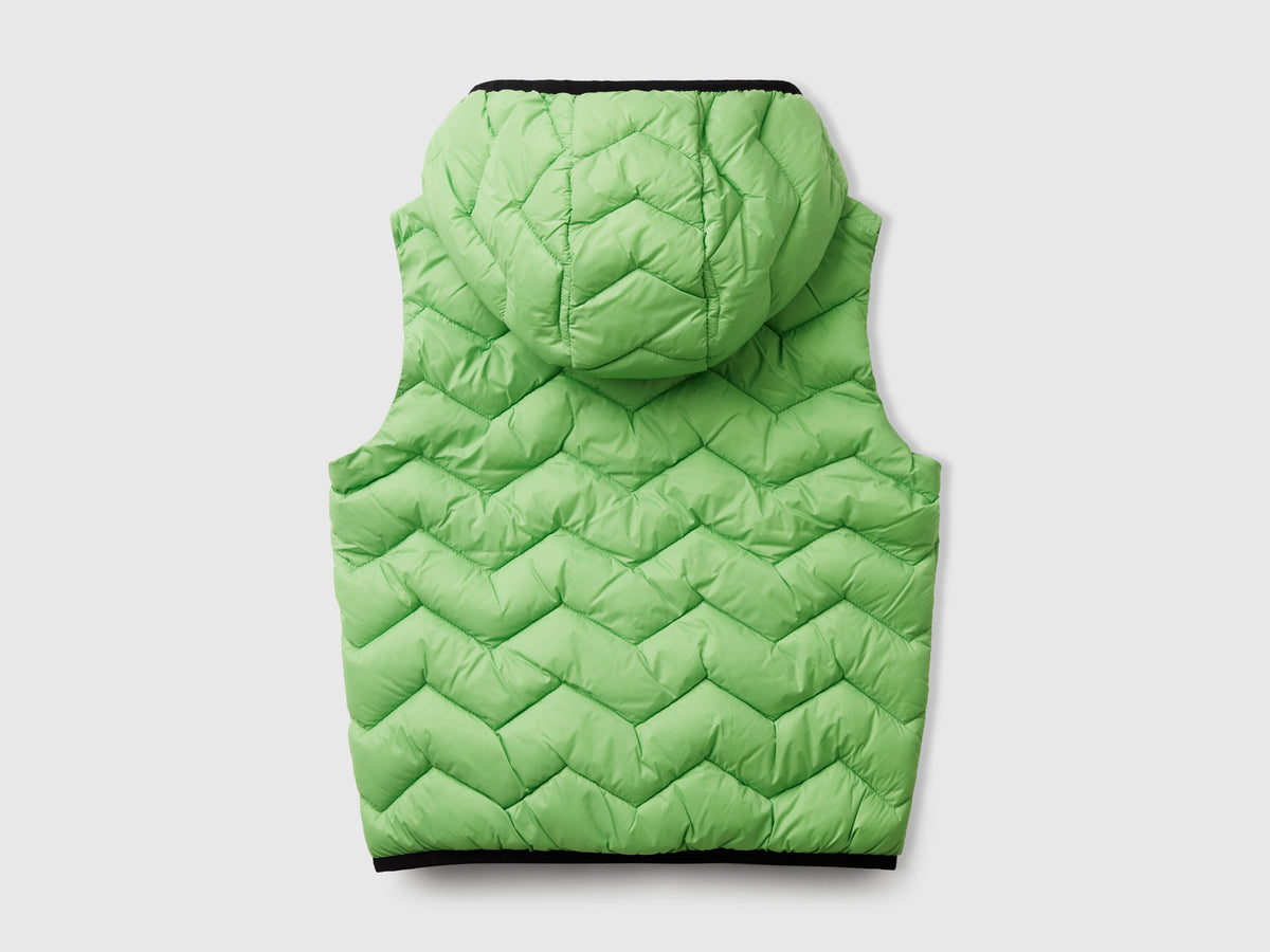Gilet imbottito con cappuccio