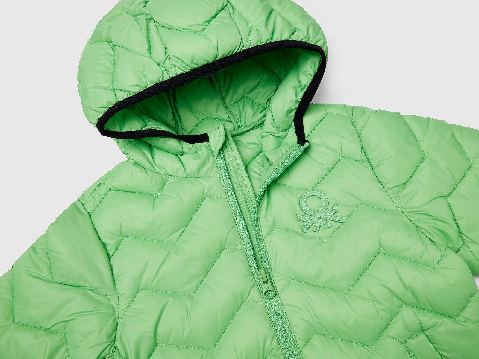 Giubbotto imbottito con cappuccio da bimbo verde 3 | Benetton Outlet