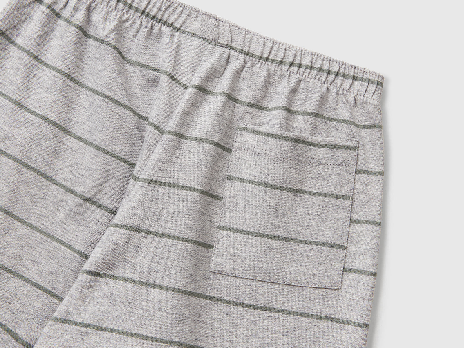 Pigiama corto in puro cotone da bambino verde chiaro 3 | Benetton Outlet