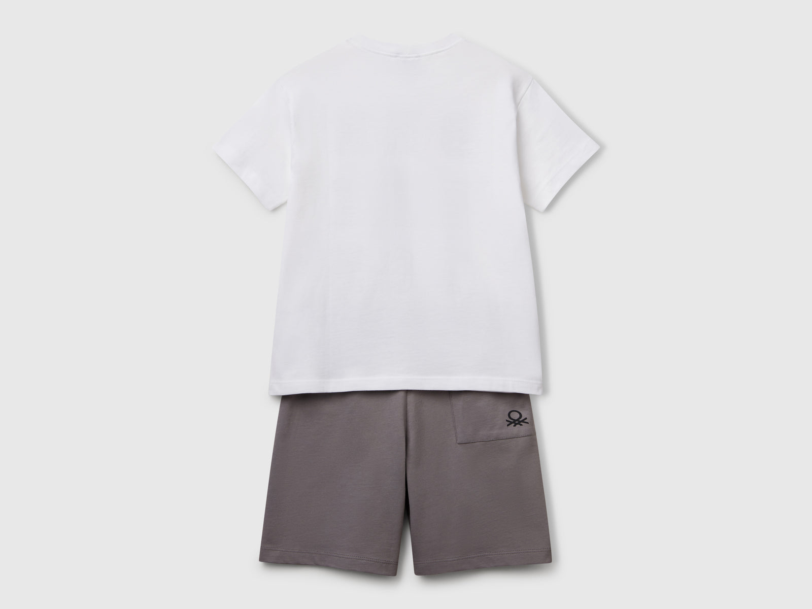 Completo t-shirt e bermuda da bambino bianco 2 | Benetton Outlet