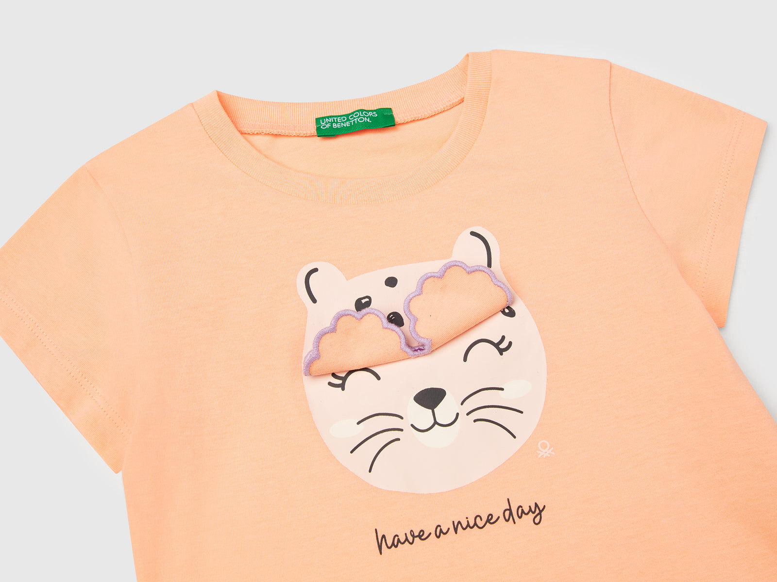 Maglietta con stampa e applicazione da bimba pesca 3 | Benetton Outlet