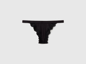 Braguitas con inserciones de encaje
