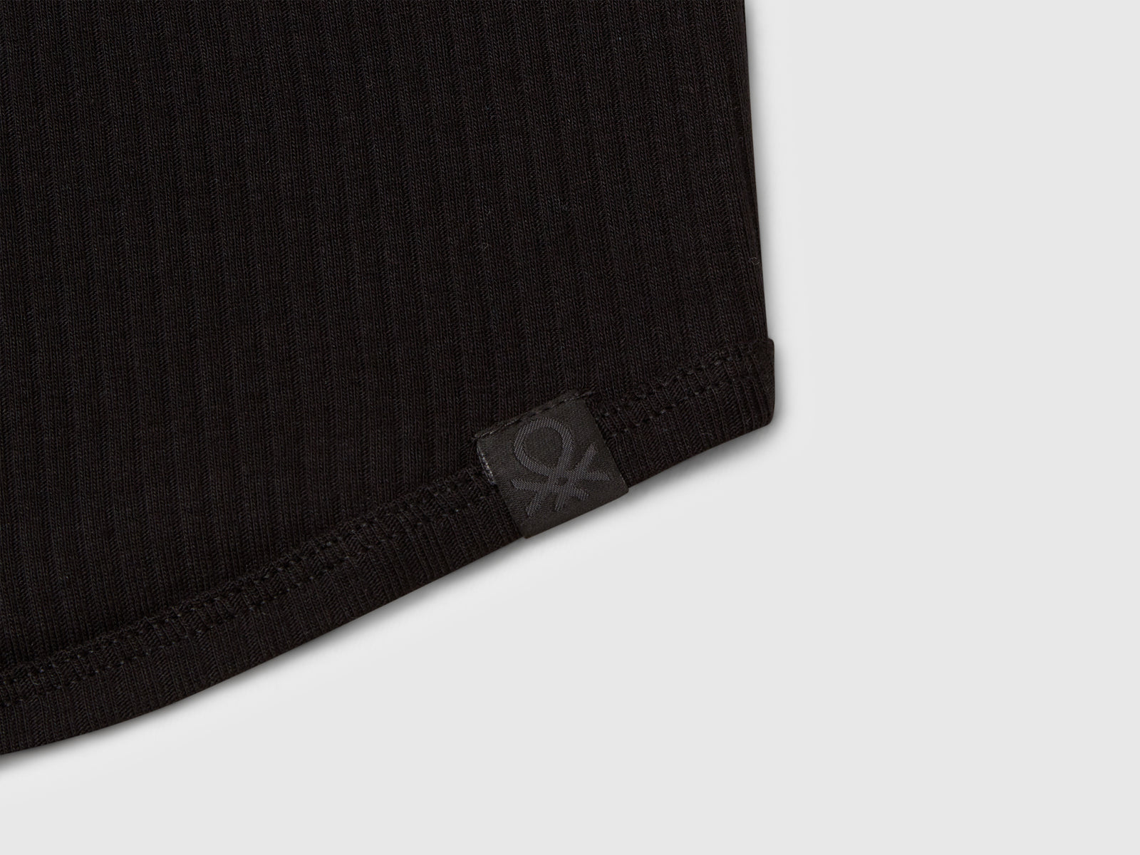 Canotta a costine da bambina nero 3 | Benetton Outlet