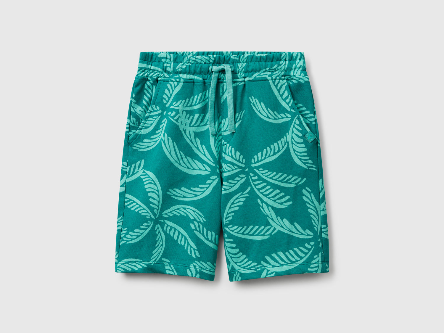Bermuda con stampa tropicale da bambino verde | Benetton Outlet