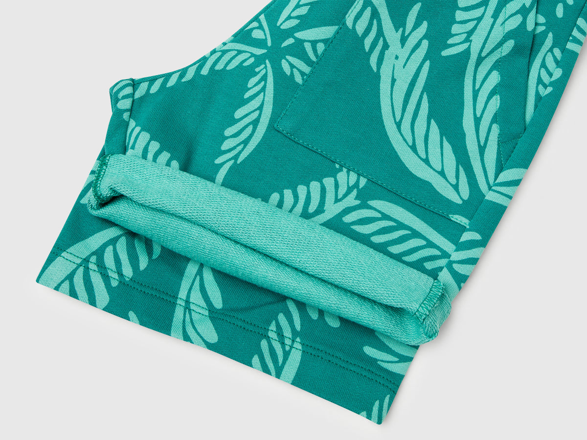 Shorts con stampa tropicale