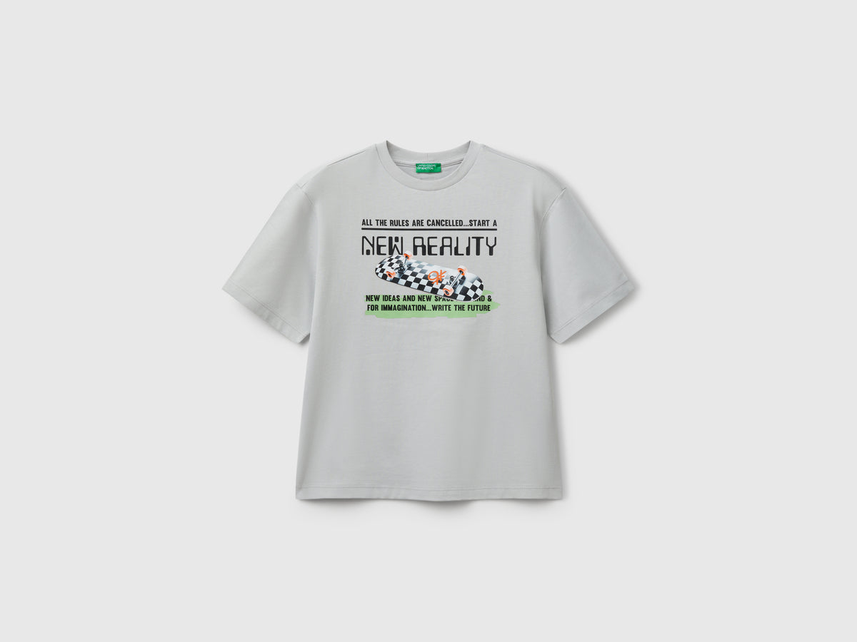 T-shirt con stampa frontale