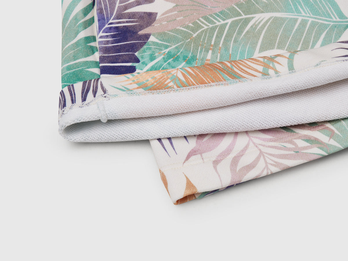 Shorts con stampa tropicale