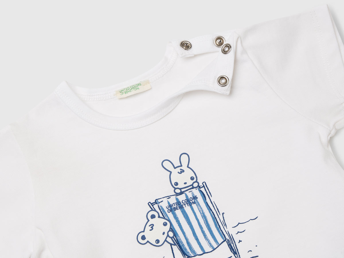 Completo t-shirt e bermuda