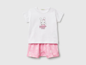 Completo t-shirt e bermuda