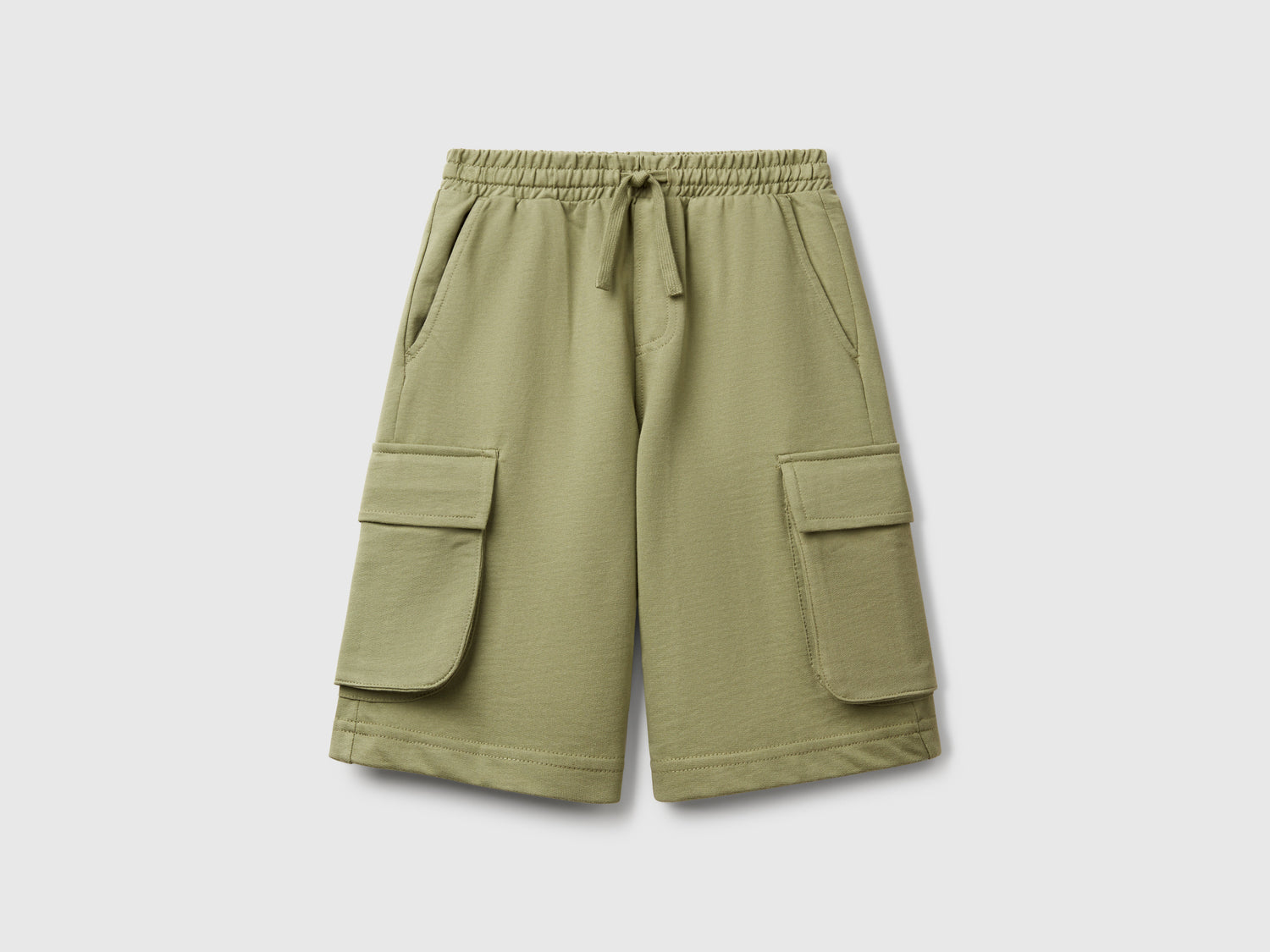 Shorts cargo in felpa leggera da bambino verde oliva | Benetton Outlet