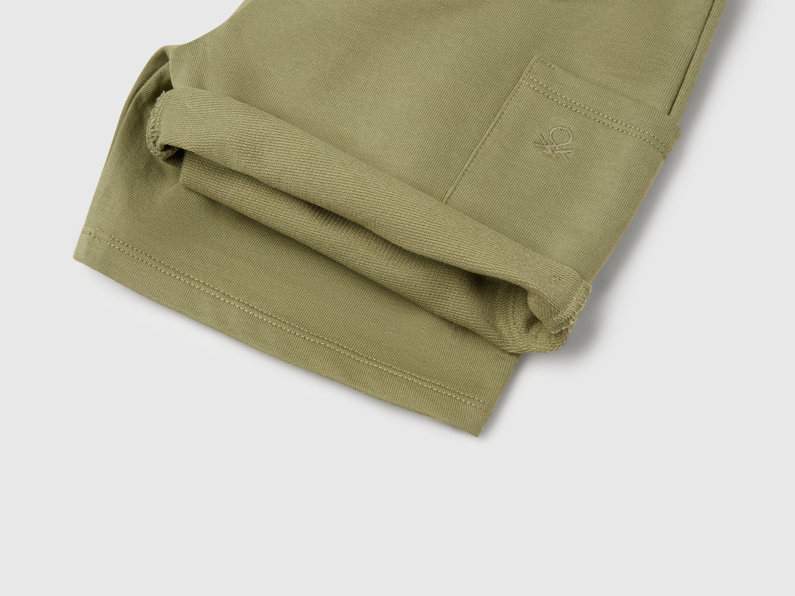 Shorts cargo in cotone da bimbo verde oliva 3 | Benetton Outlet
