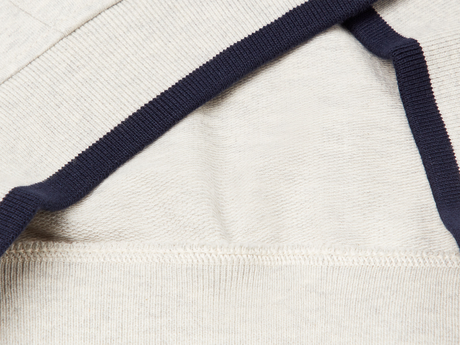 Felpa con stampa gommata da bambino grigio chiaro 3 | Benetton Outlet