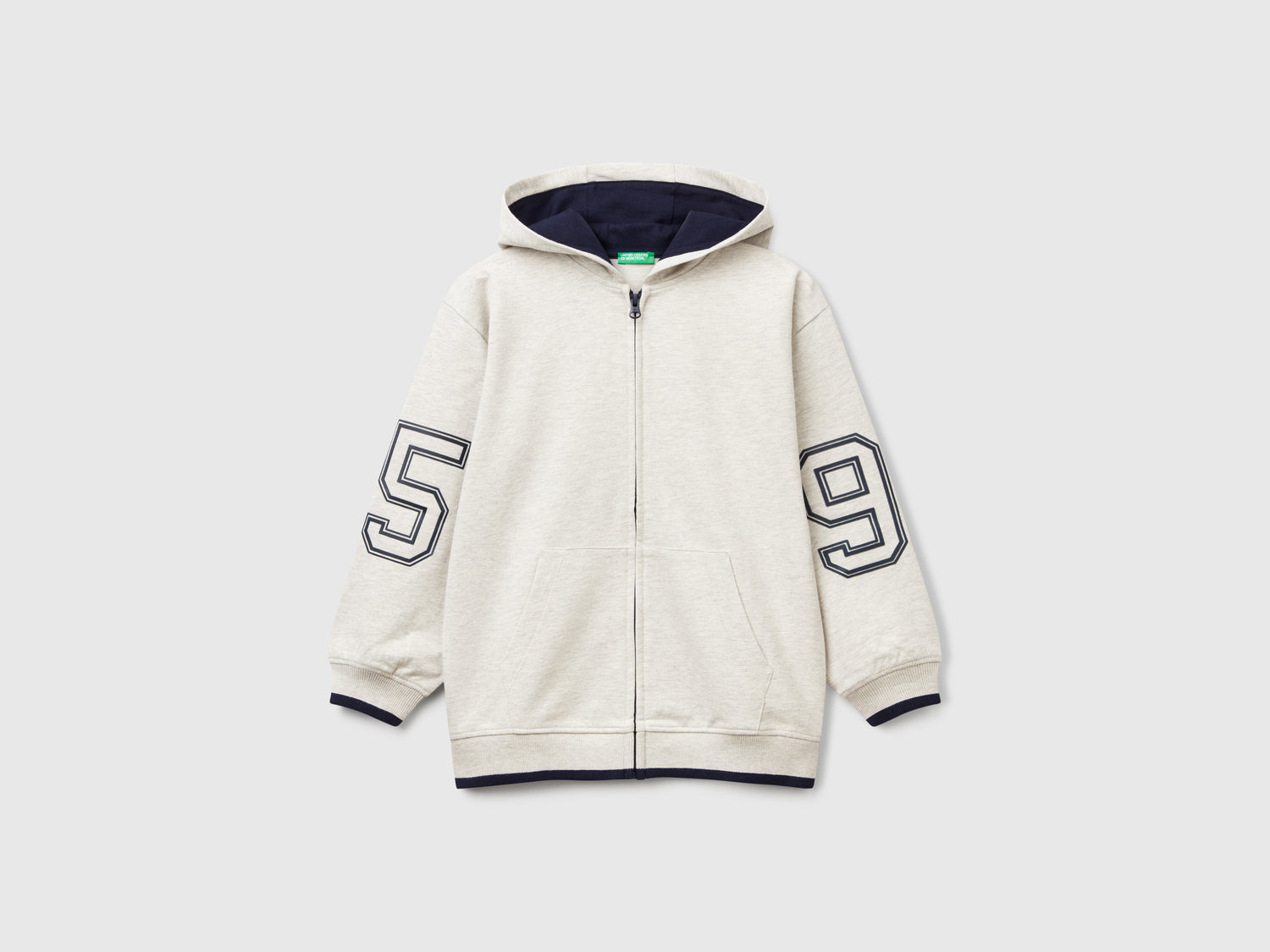 Felpa con stampa gommata da bambino grigio chiaro | Benetton Outlet