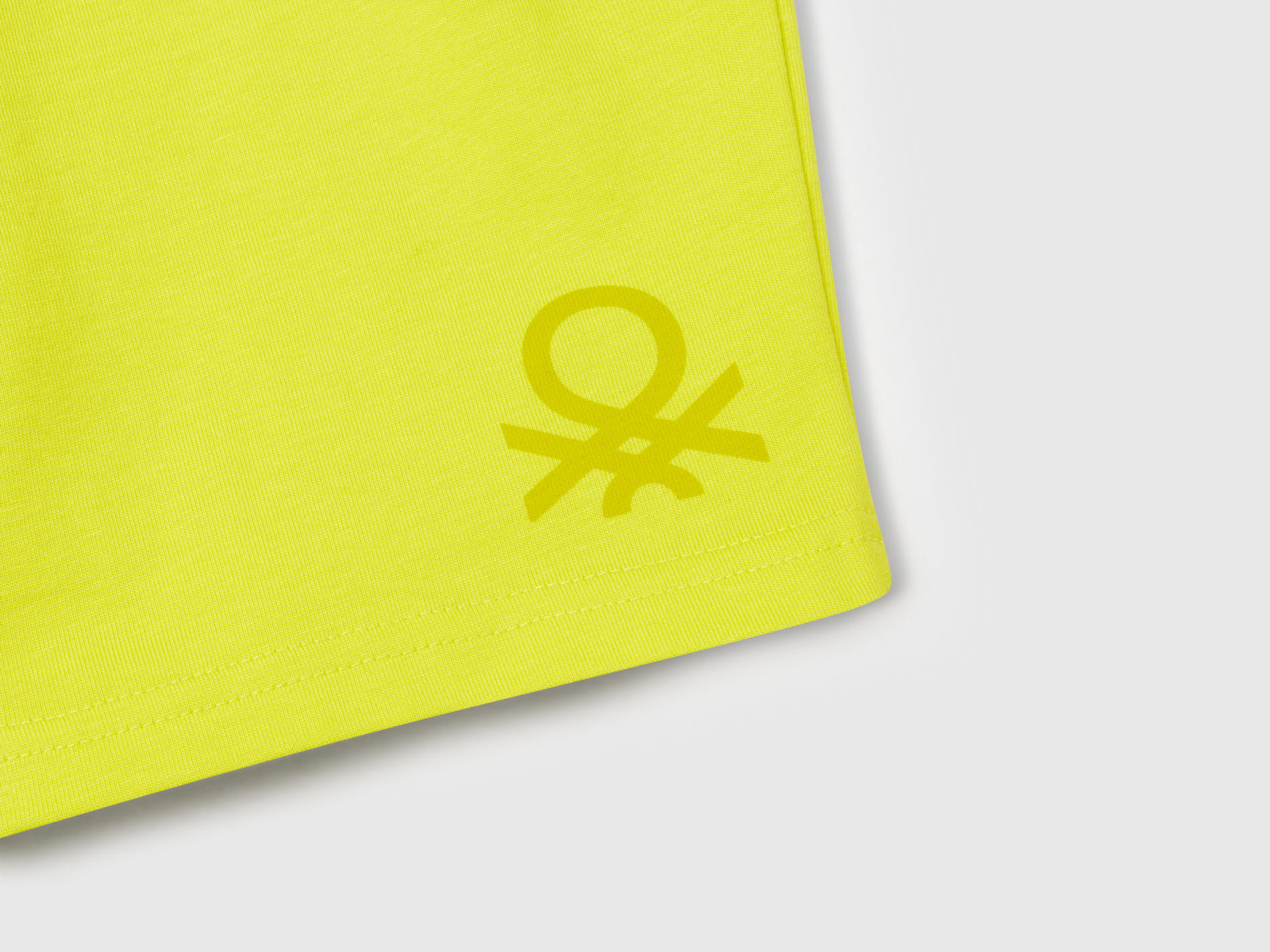 Bermuda regular fit da bimbo giallo fluo 3 | Benetton Outlet