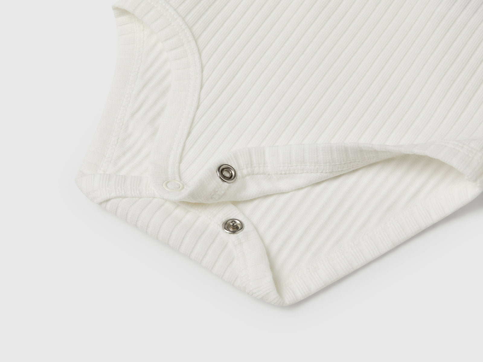 Body con colletto in cotone stretch da neonato bianco panna 3 | Benetton Outlet