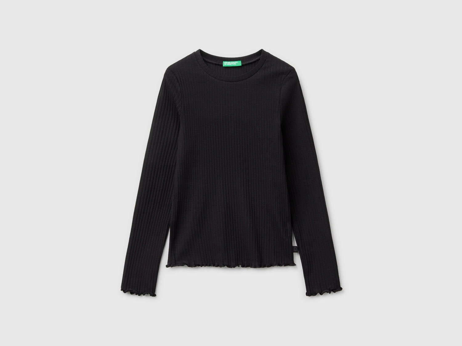 Maglietta slim fit in cotone stretch da bambina nero | Benetton Outlet