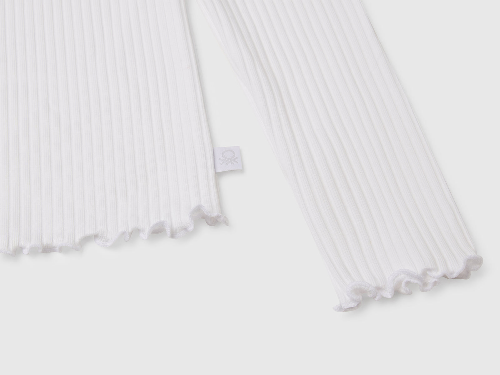Maglietta slim fit in cotone stretch da bambina bianco 3 | Benetton Outlet