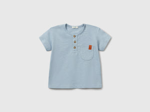 T-shirt con scollo serafino