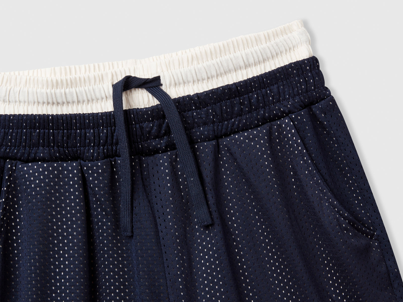 Bermuda in retina stile basket da bambino blu 3 | Benetton Outlet
