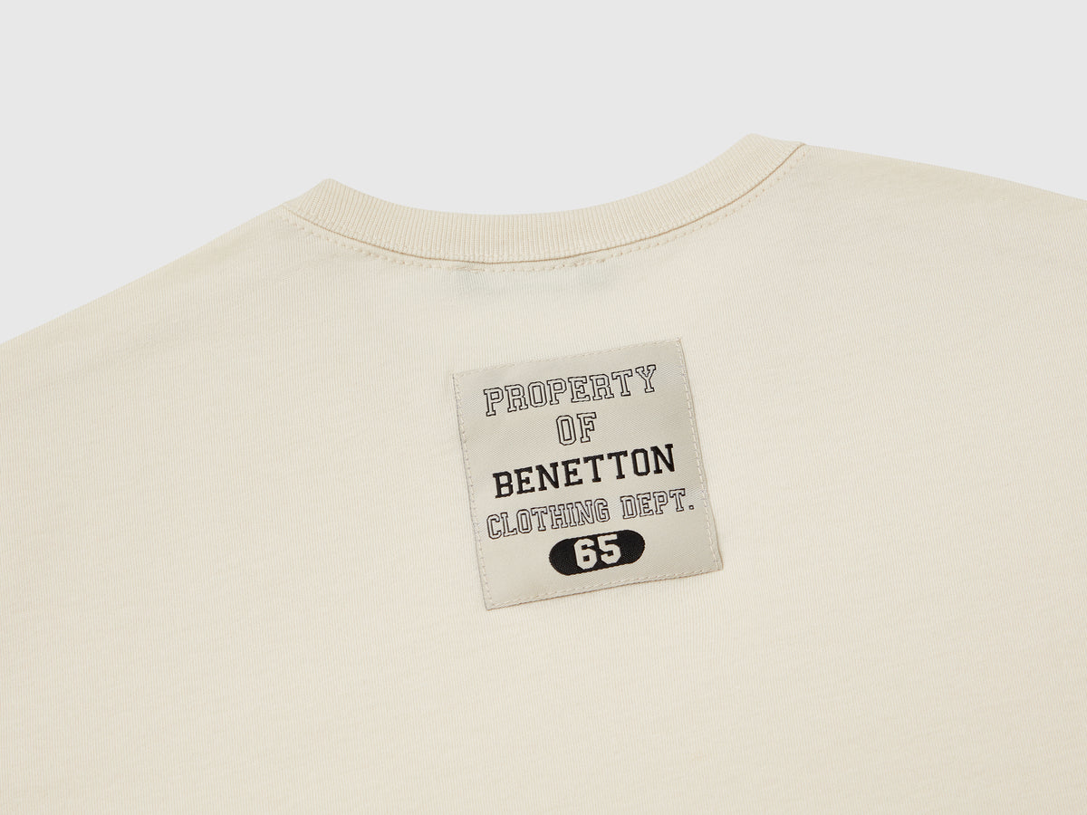T-shirt con logo over fit