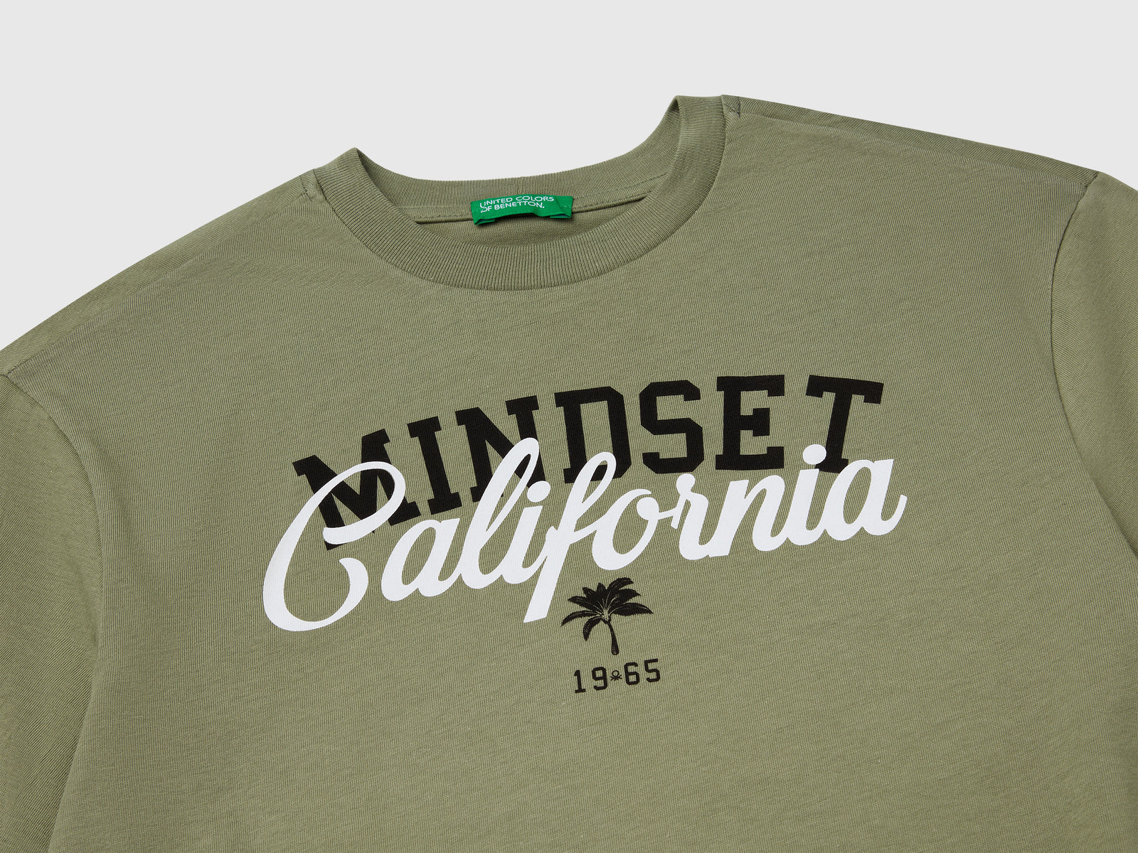 T-shirt manica corta in cotone da bambino verde oliva 3 | Benetton Outlet