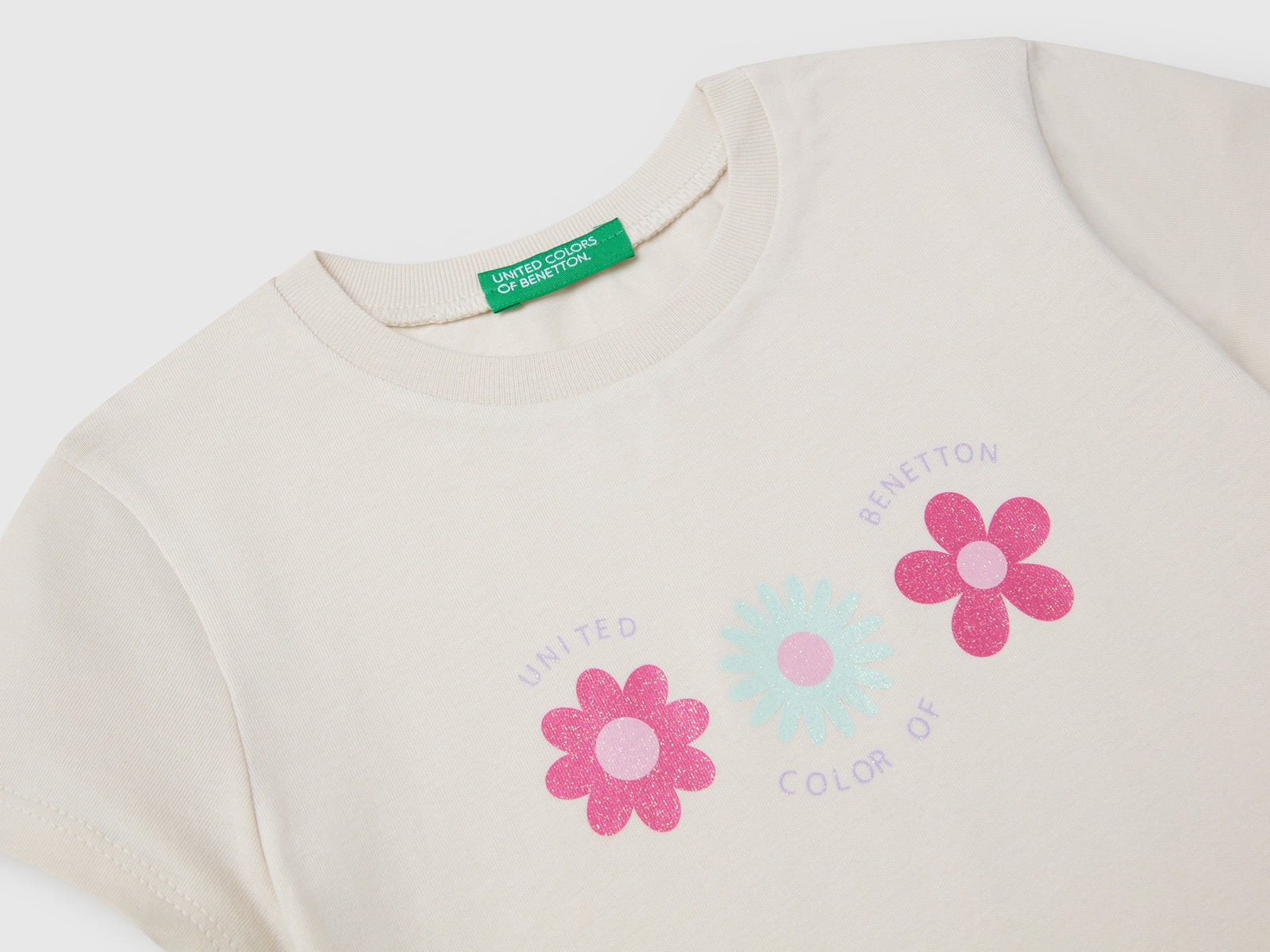 Maglietta con stampa glitter da bimba beige 3 | Benetton Outlet