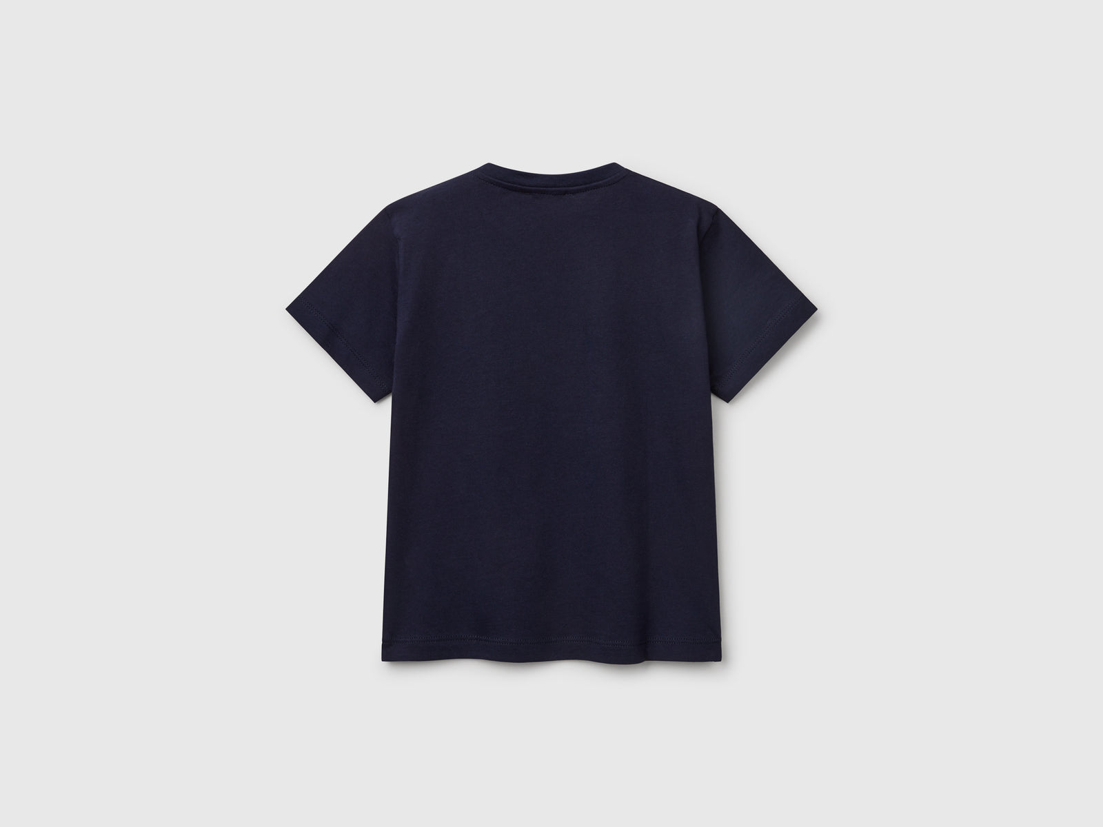 Maglietta in cotone con stampa da bimbo blu scuro 2 | Benetton Outlet