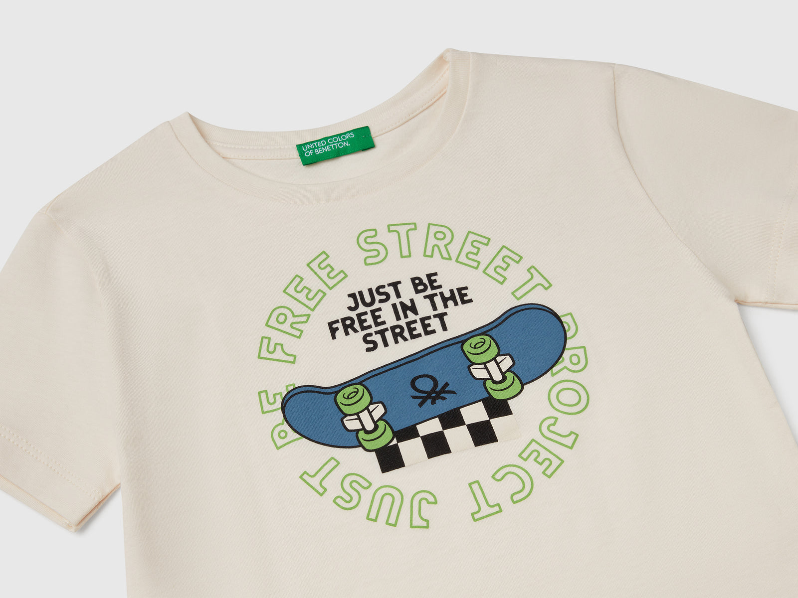 Maglietta in cotone con stampa da bimbo bianco panna 3 | Benetton Outlet